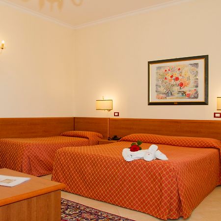 Hotel Centrale Spa & Relax Alcamo Kültér fotó