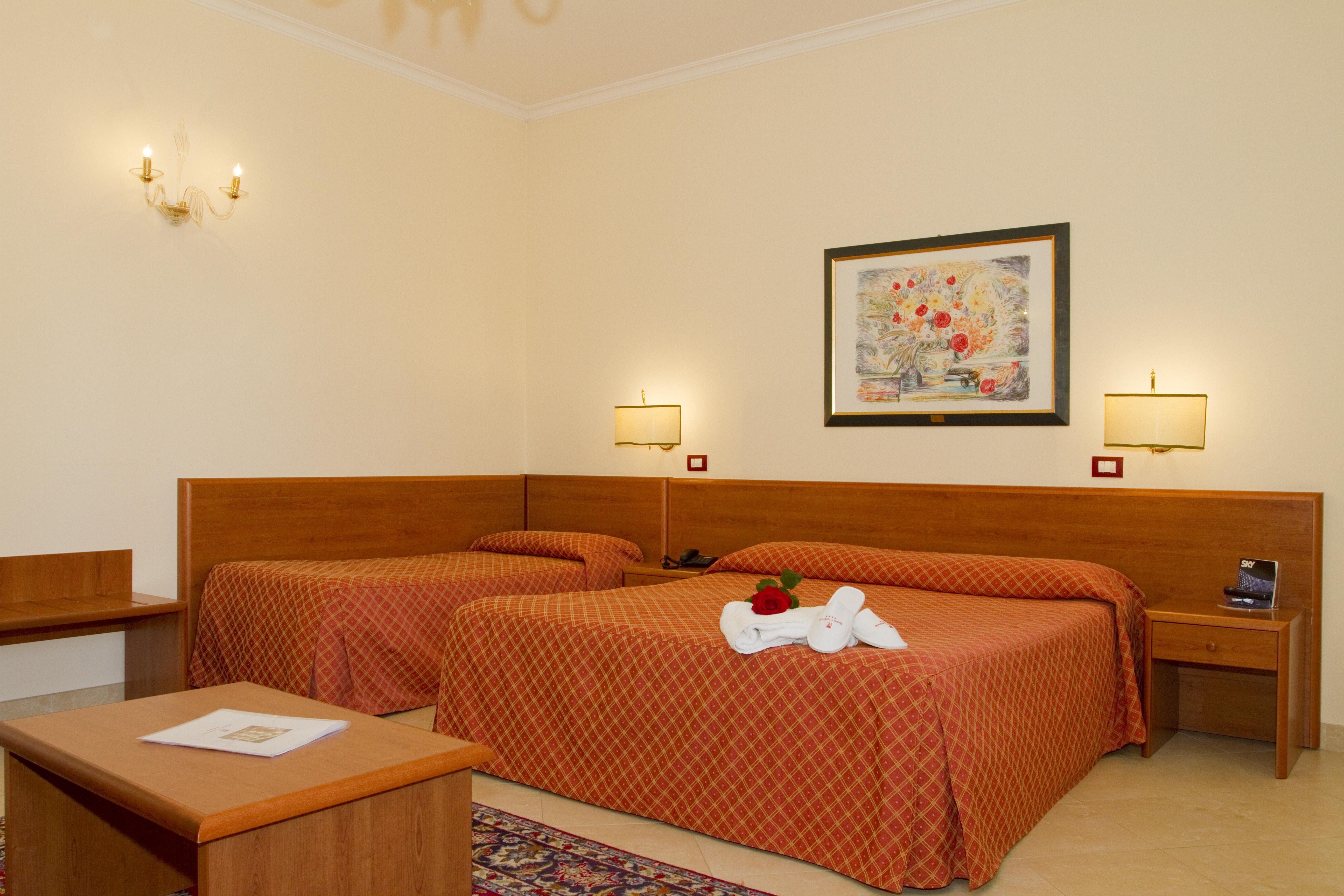 Hotel Centrale Spa & Relax Alcamo Kültér fotó