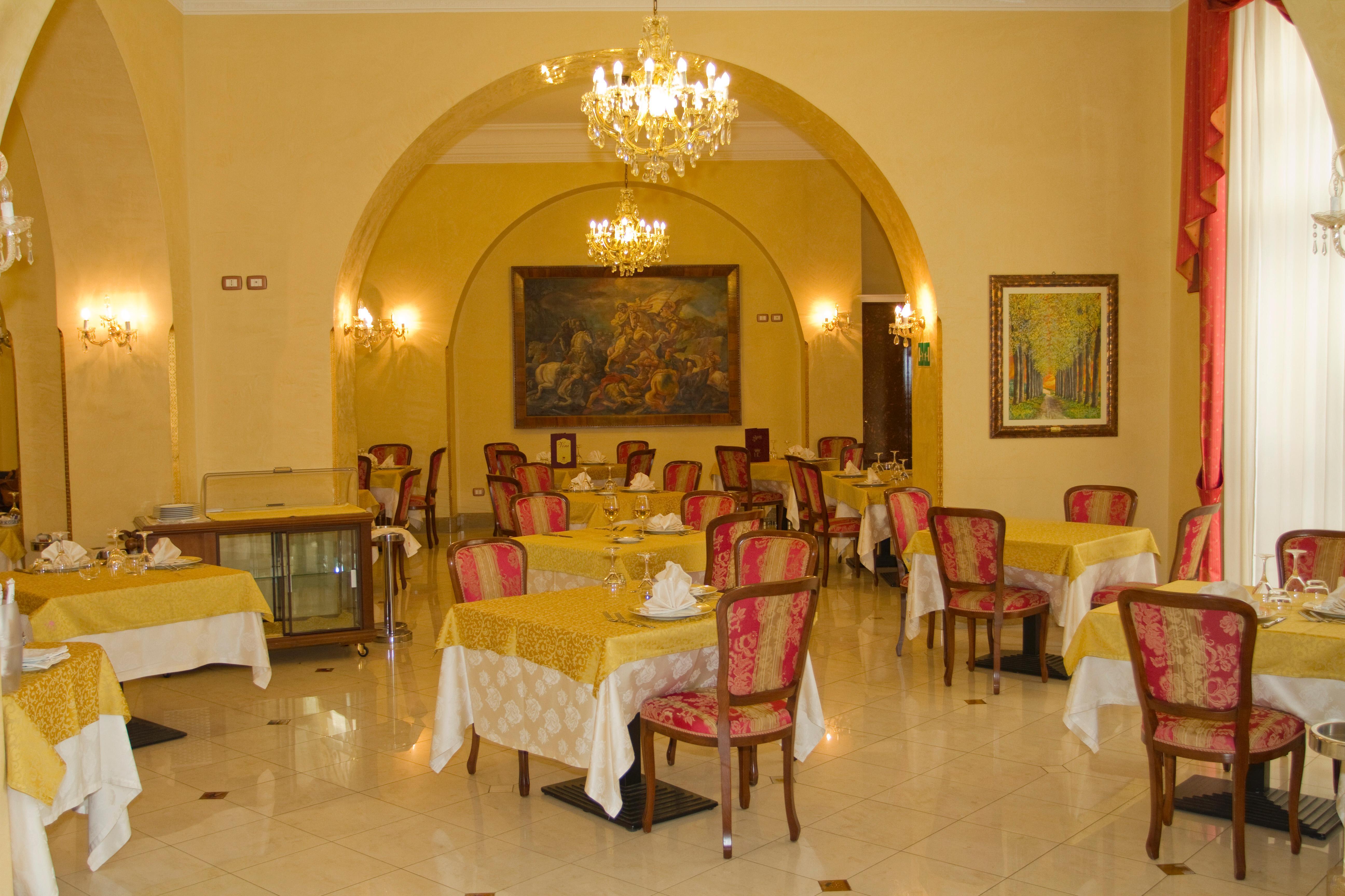Hotel Centrale Spa & Relax Alcamo Kültér fotó