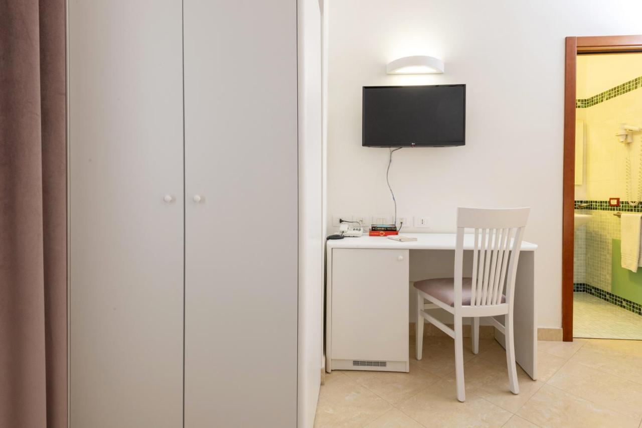 Hotel Centrale Spa & Relax Alcamo Kültér fotó