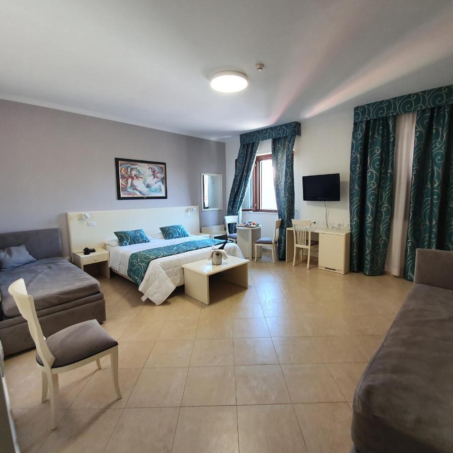Hotel Centrale Spa & Relax Alcamo Kültér fotó